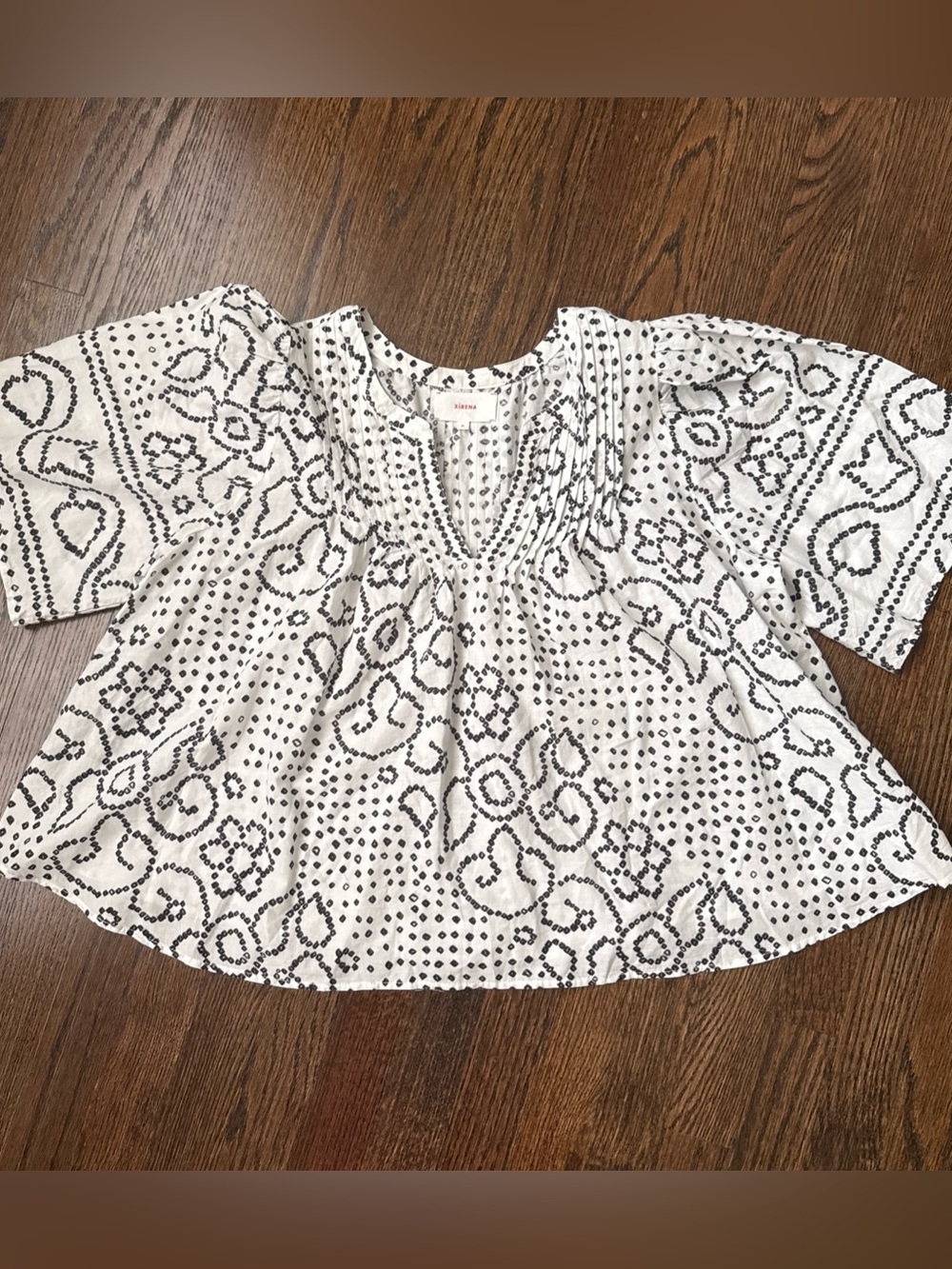 Xirena Micah Blouse Medium Bell Sleeve Black and White